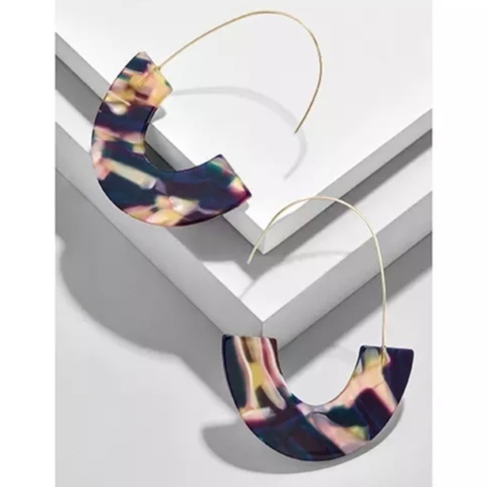 3/$30 💛 Boho Tortoiseshell Geometric Earrings